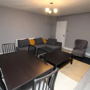 Apartment Modern 2 Bed Close To City, London